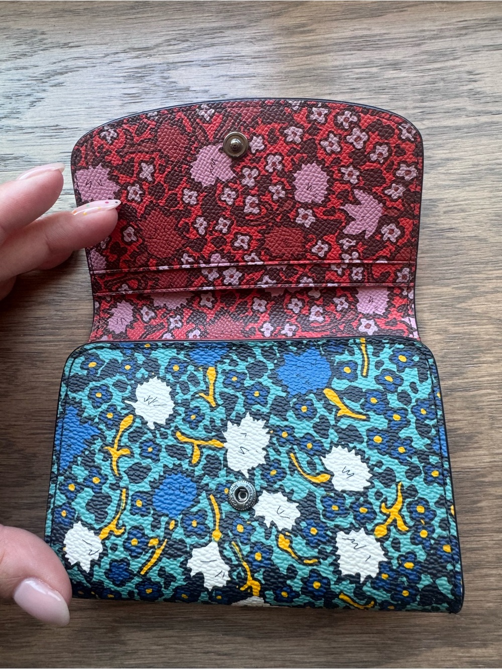 Coach Medium Double Flap Wallet In Mixed Yankee Floral Print Canvas - Picture 3 of 5